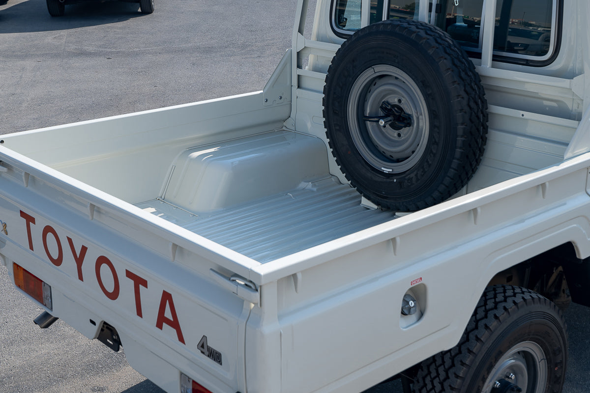 2024 Toyota Land Cruiser HZJ79 V6 Pick Up