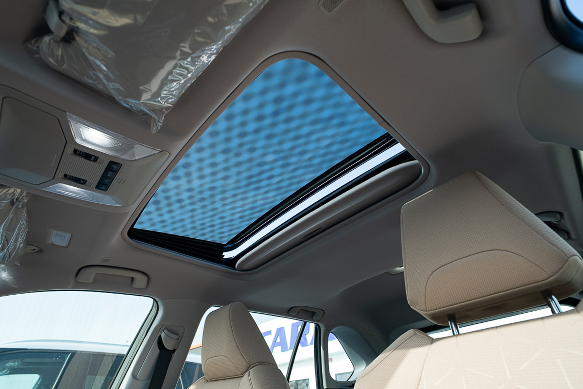 2024 Toyota RAV4 XLE Hybrid Black