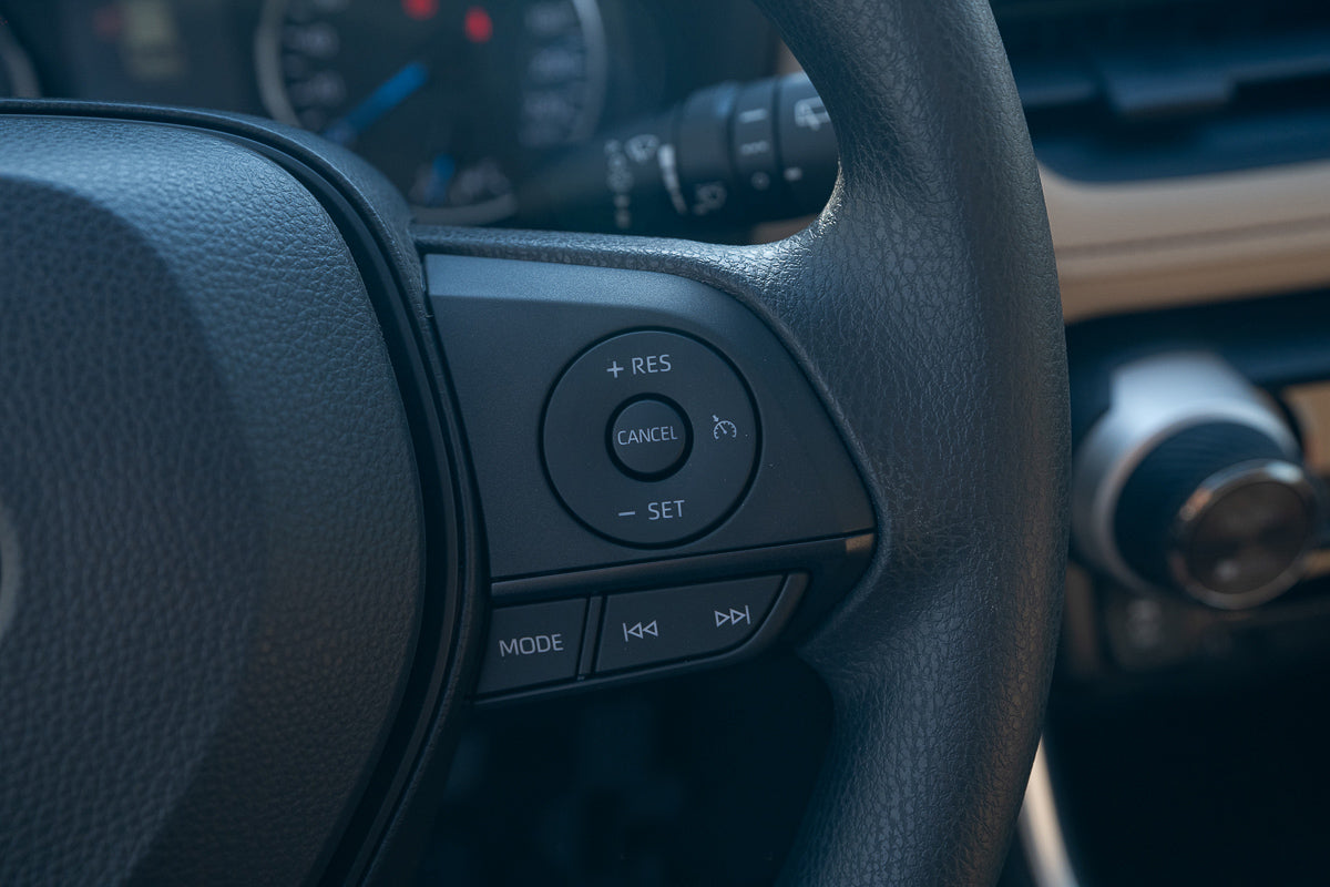 2024 Toyota RAV4 XLE Hybrid Black