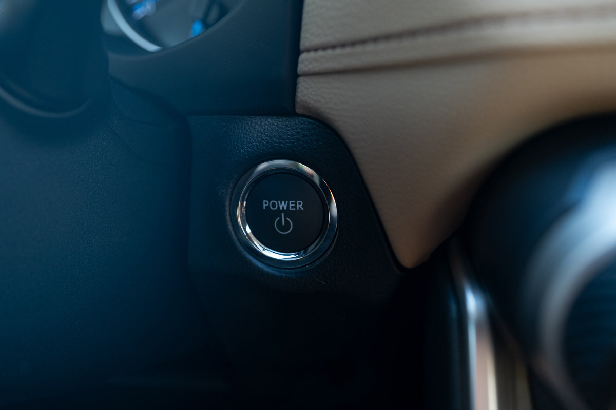 2024 Toyota RAV4 XLE Hybrid Black