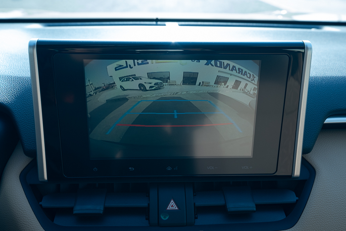 2024 Toyota RAV4 XLE Hybrid Black