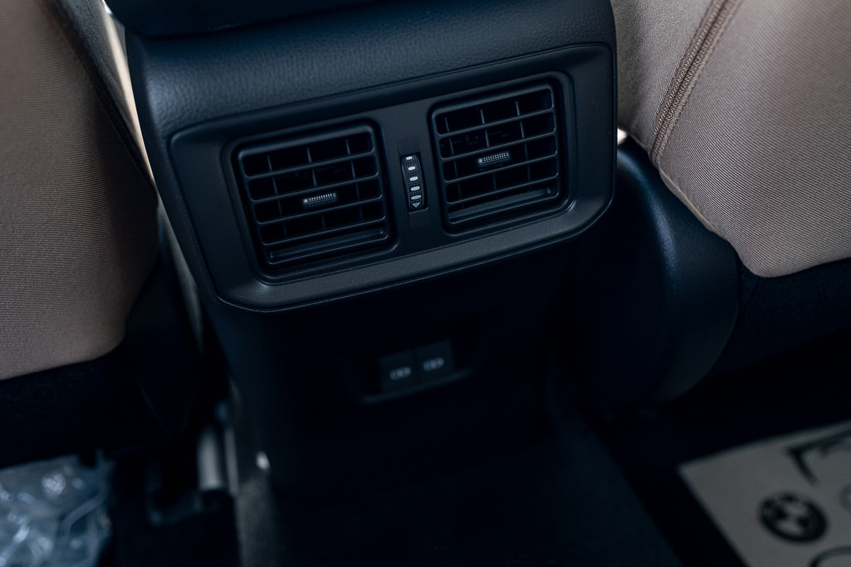 2024 Toyota RAV4 XLE 4x4 HEV Dark Gray