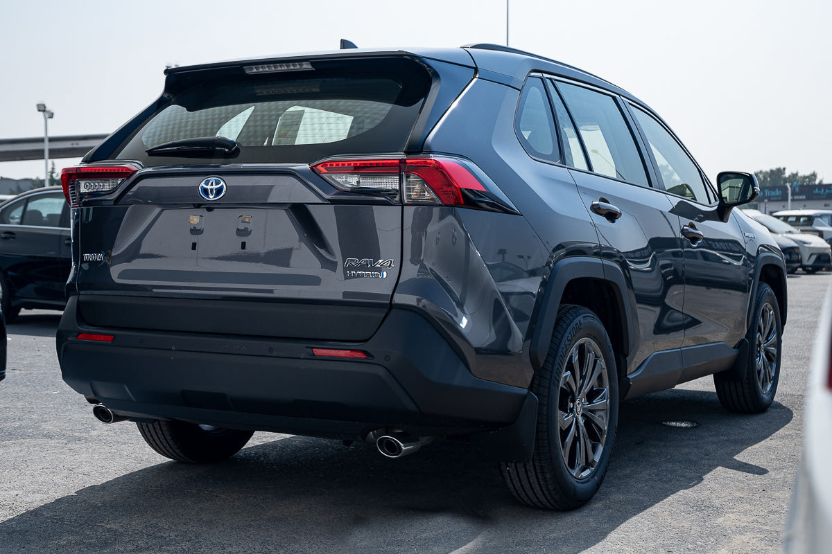 2024 Toyota RAV4 XLE 4x4 HEV Dark Gray
