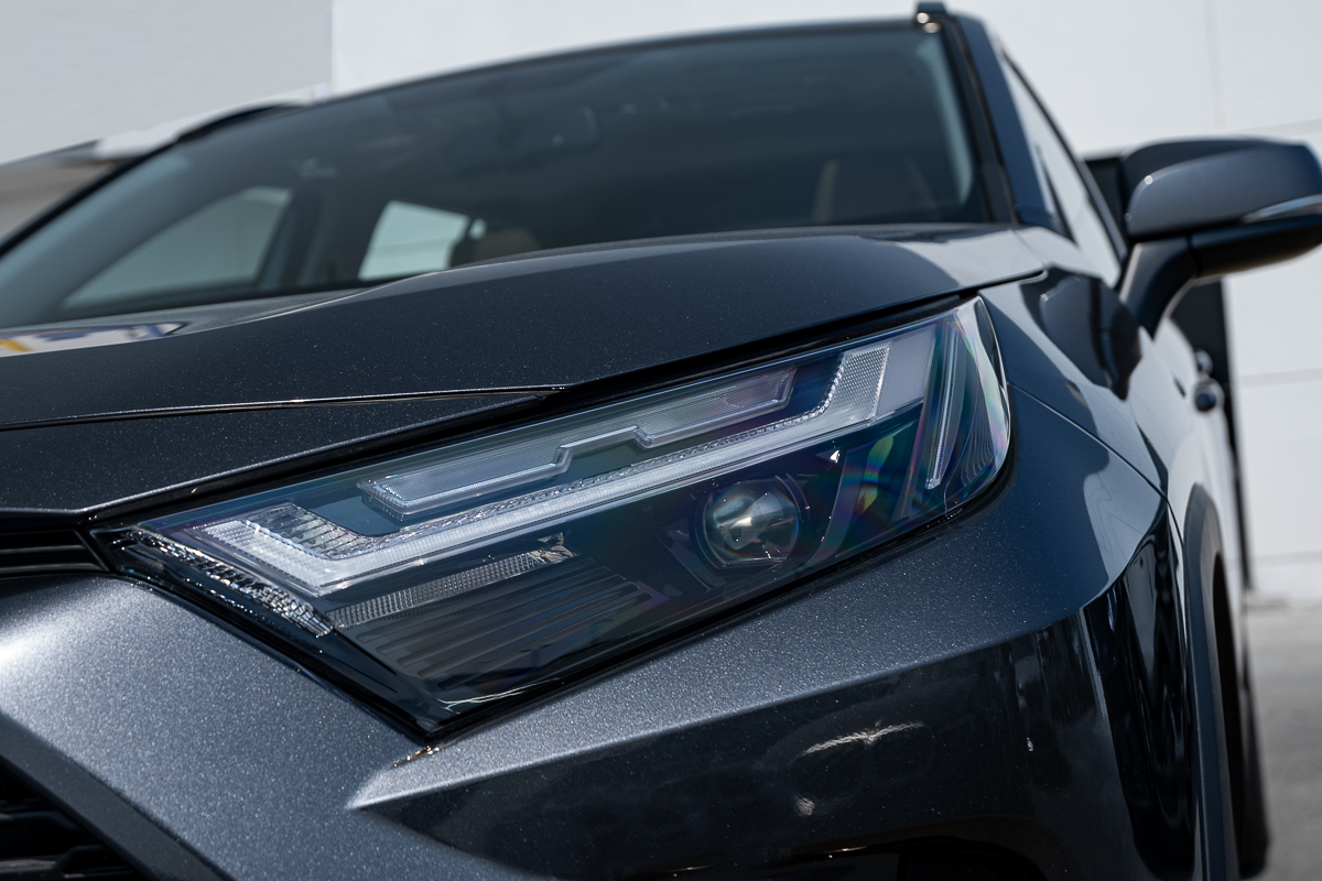 2024 Toyota RAV4 XLE 4x4 HEV Dark Gray