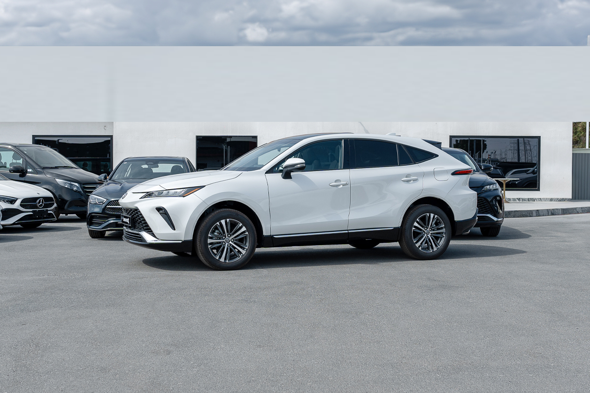 2024 Toyota Venza Luxury White