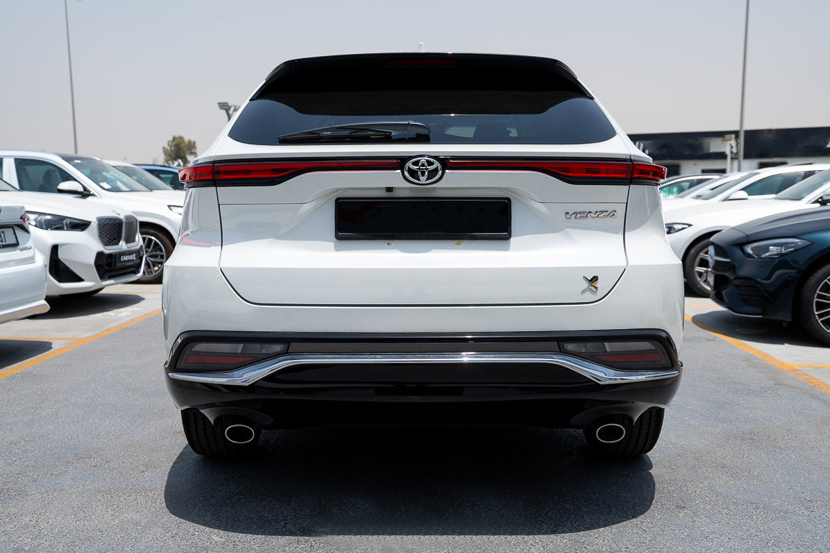 2025 Toyota Venza Luxury White