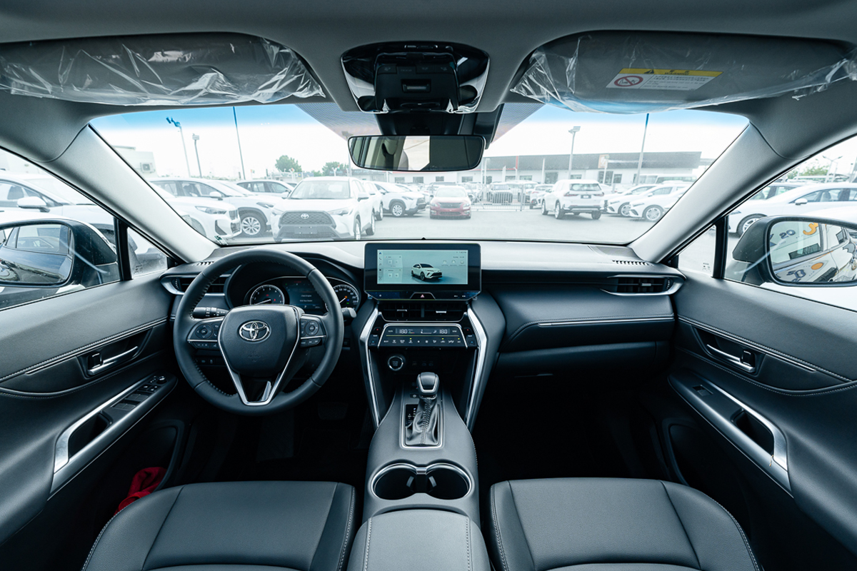 2024 Toyota Venza Luxury Black
