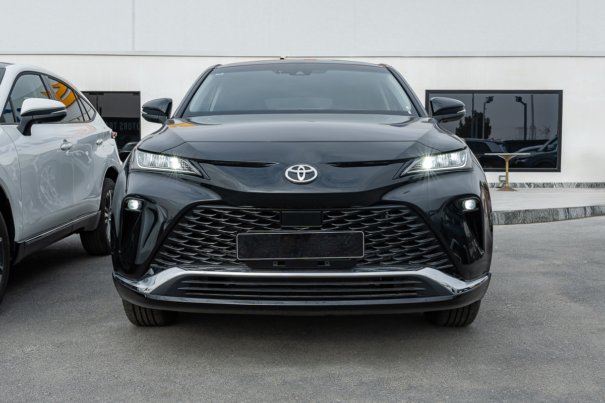 2024 Toyota Venza Luxury Black