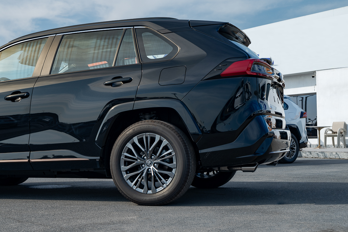 2024 Toyota Wildlander Luxury Plus Black