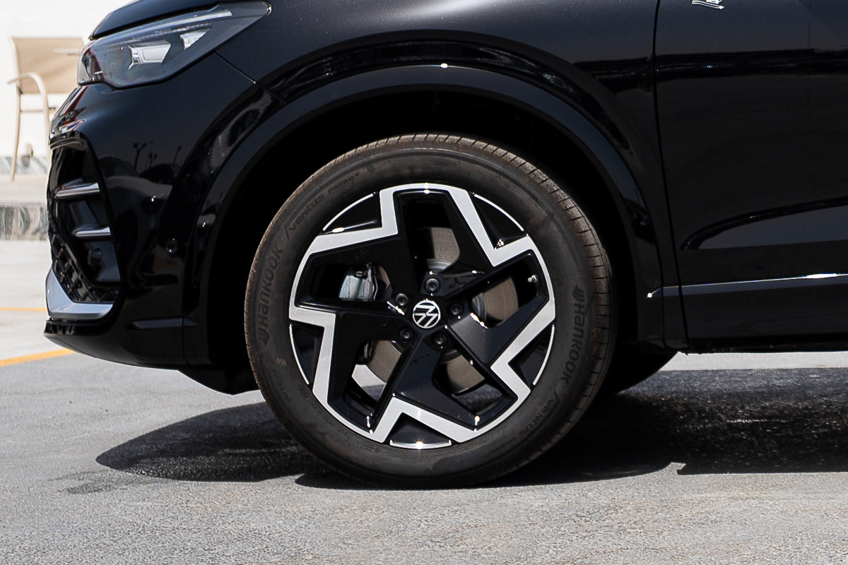 Volkswagen Tiguan L PRO 330TSI 2WD R-LINE Smart Leading 2025