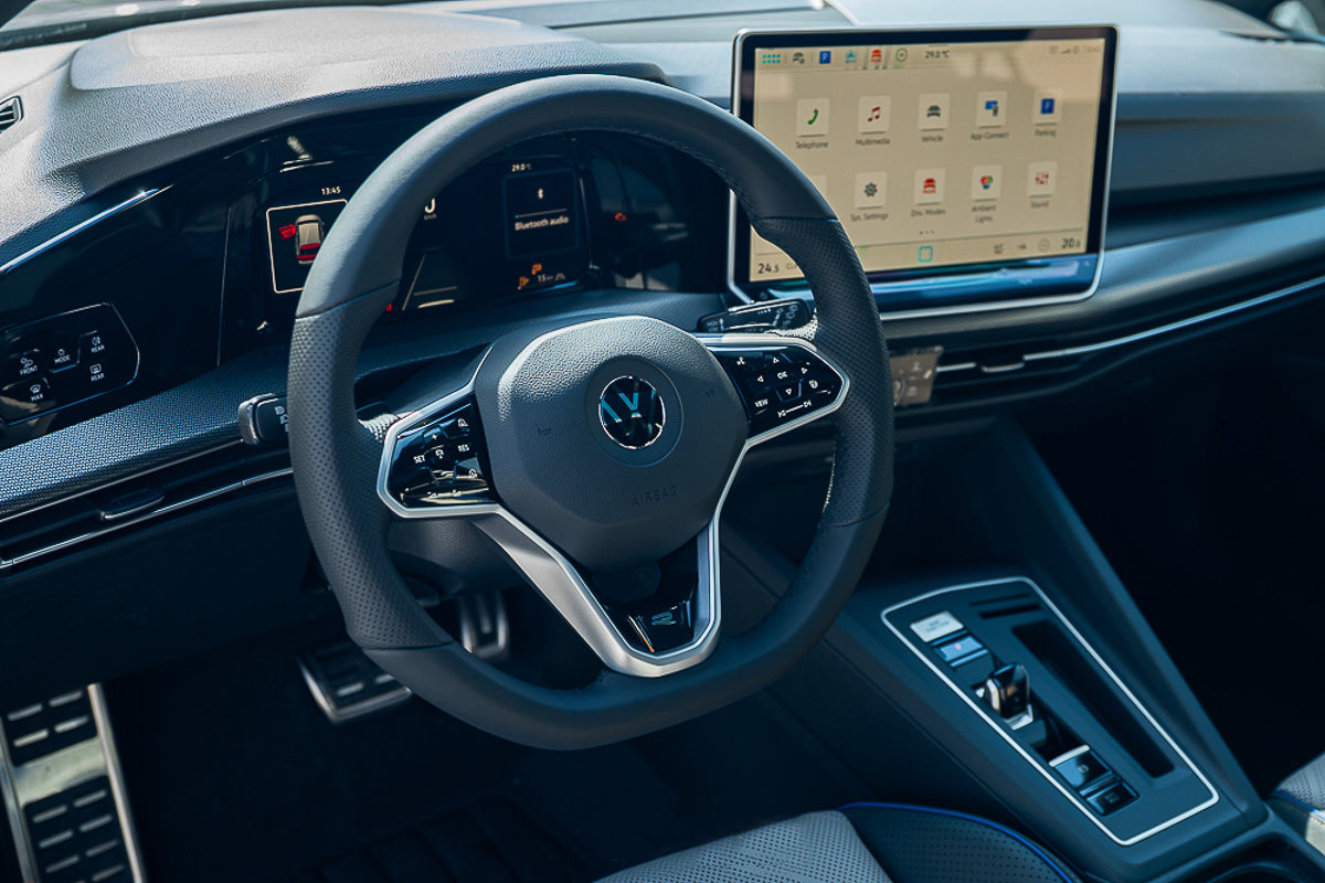 2025 Volkswagen Golf R-Line