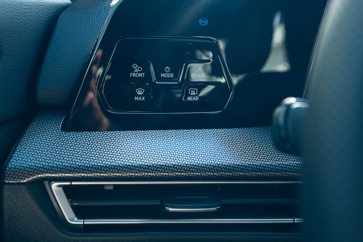 2025 Volkswagen Golf R-Line