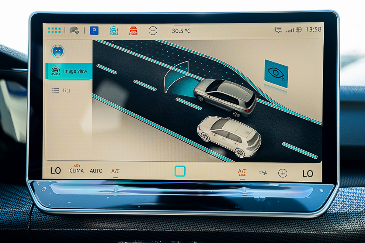 2025 Volkswagen Golf R-Line