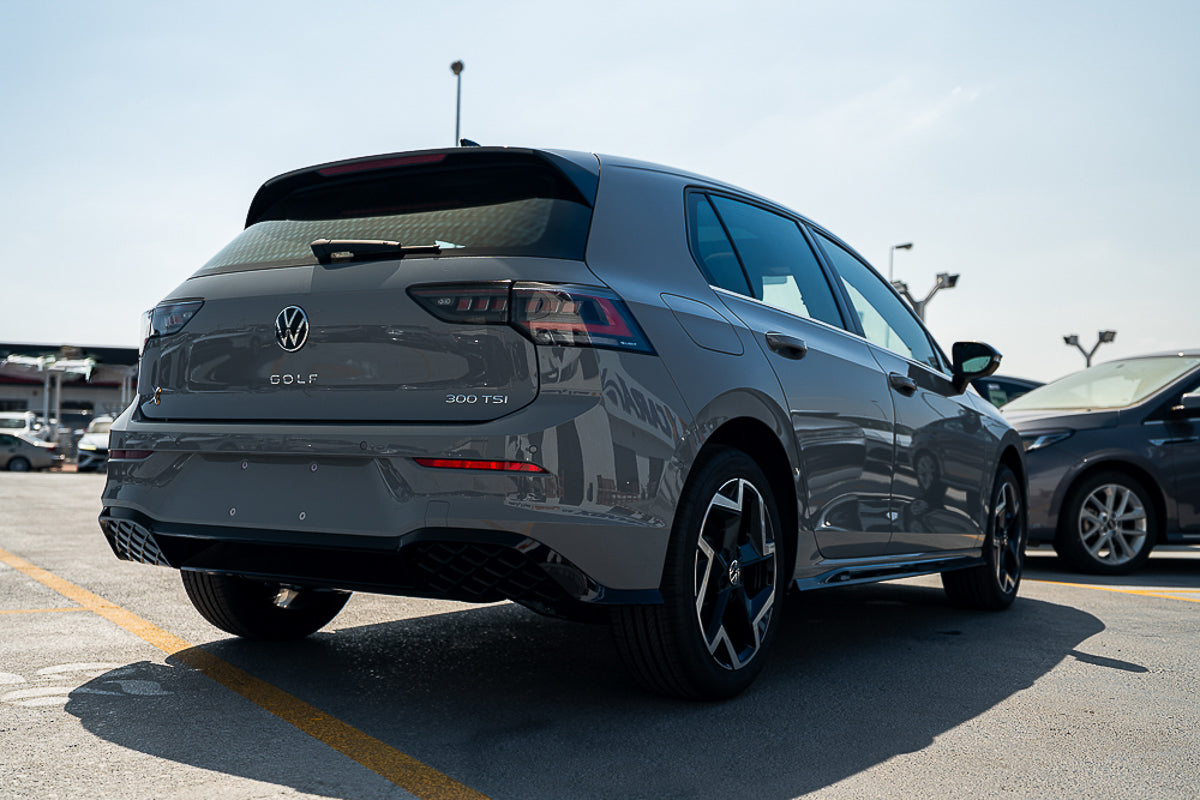 2025 Volkswagen Golf R-Line