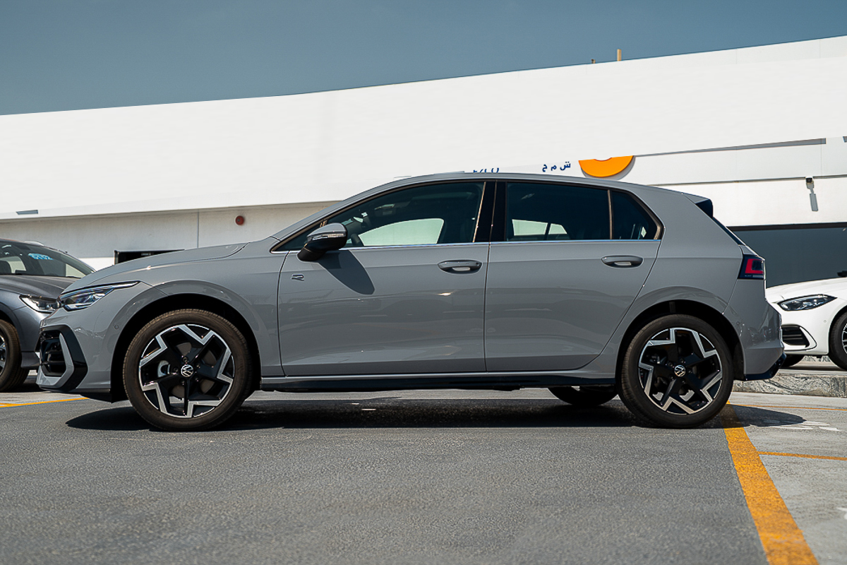 2025 Volkswagen Golf R-Line