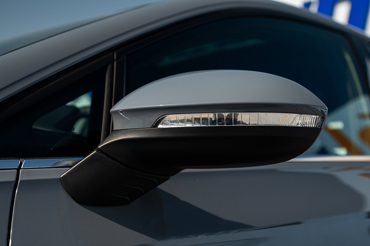 2025 Volkswagen Golf R-Line