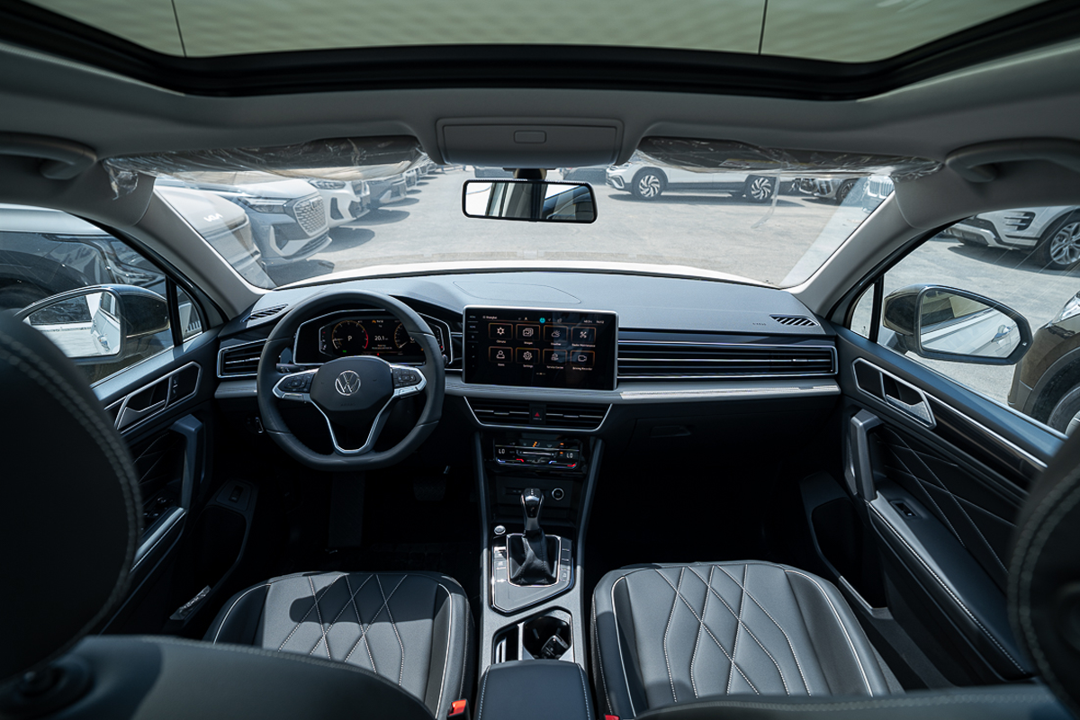 2024 Volkswagen Tiguan 300 TSI