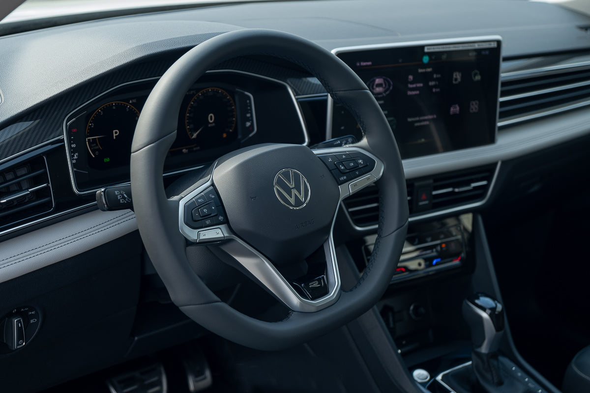 Volkswagen Tiguan 330 TSI 2WD R-Line 2024 front view