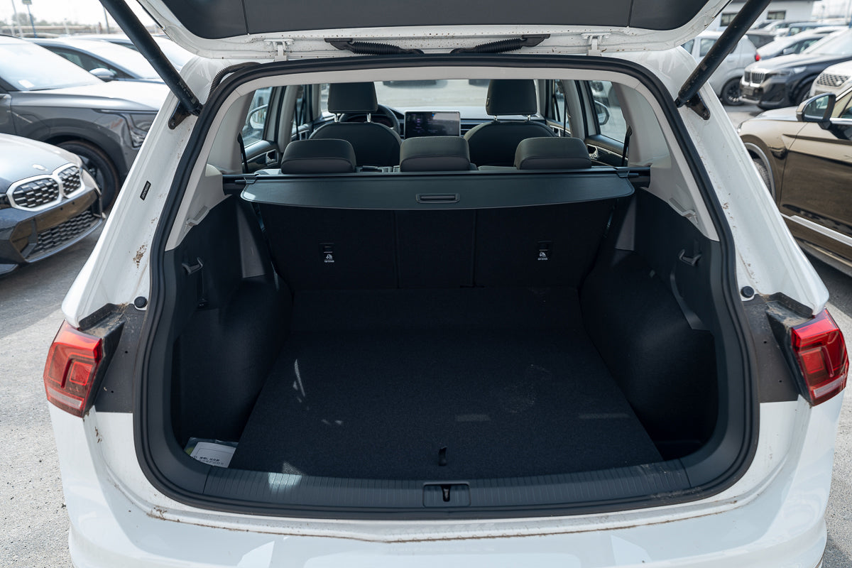 Volkswagen Tiguan 330 TSI 2WD R-Line 2024 front view