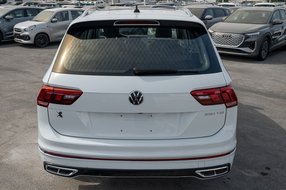 Volkswagen Tiguan 330 TSI 2WD R-Line 2024 front view