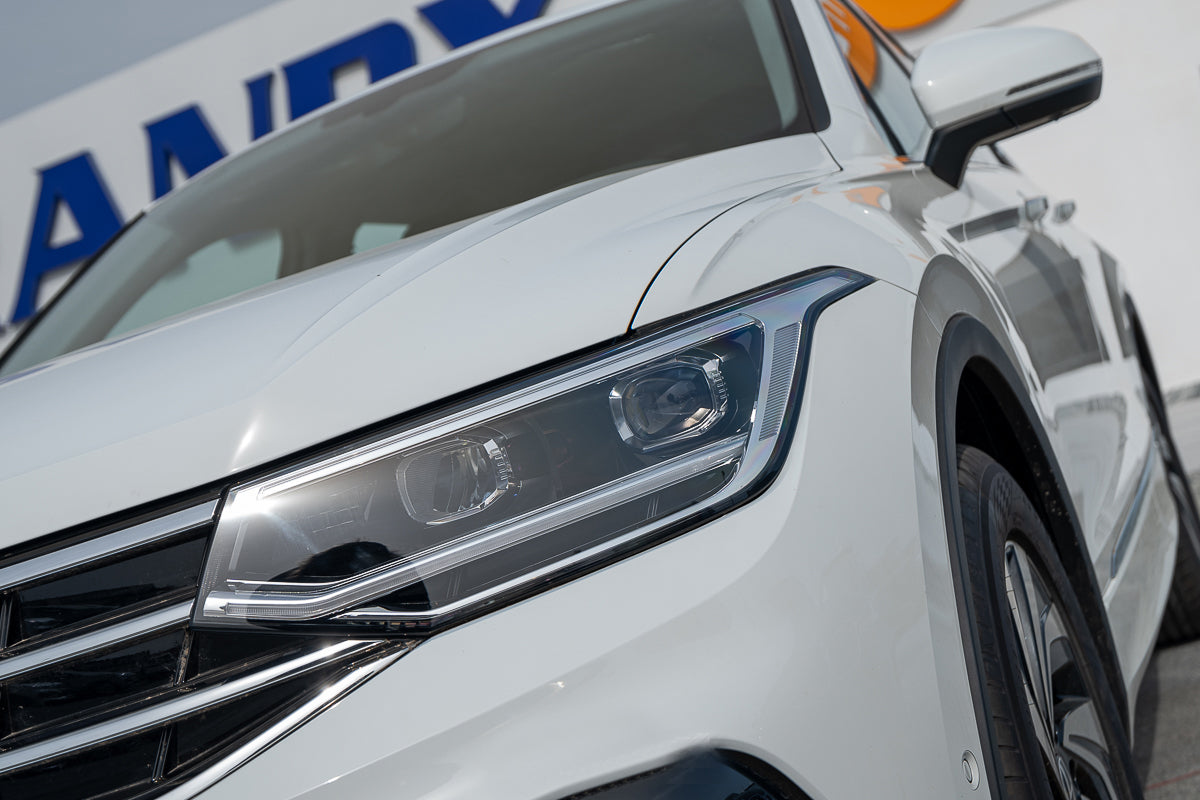 Volkswagen Tiguan 330 TSI 2WD R-Line 2024 front view