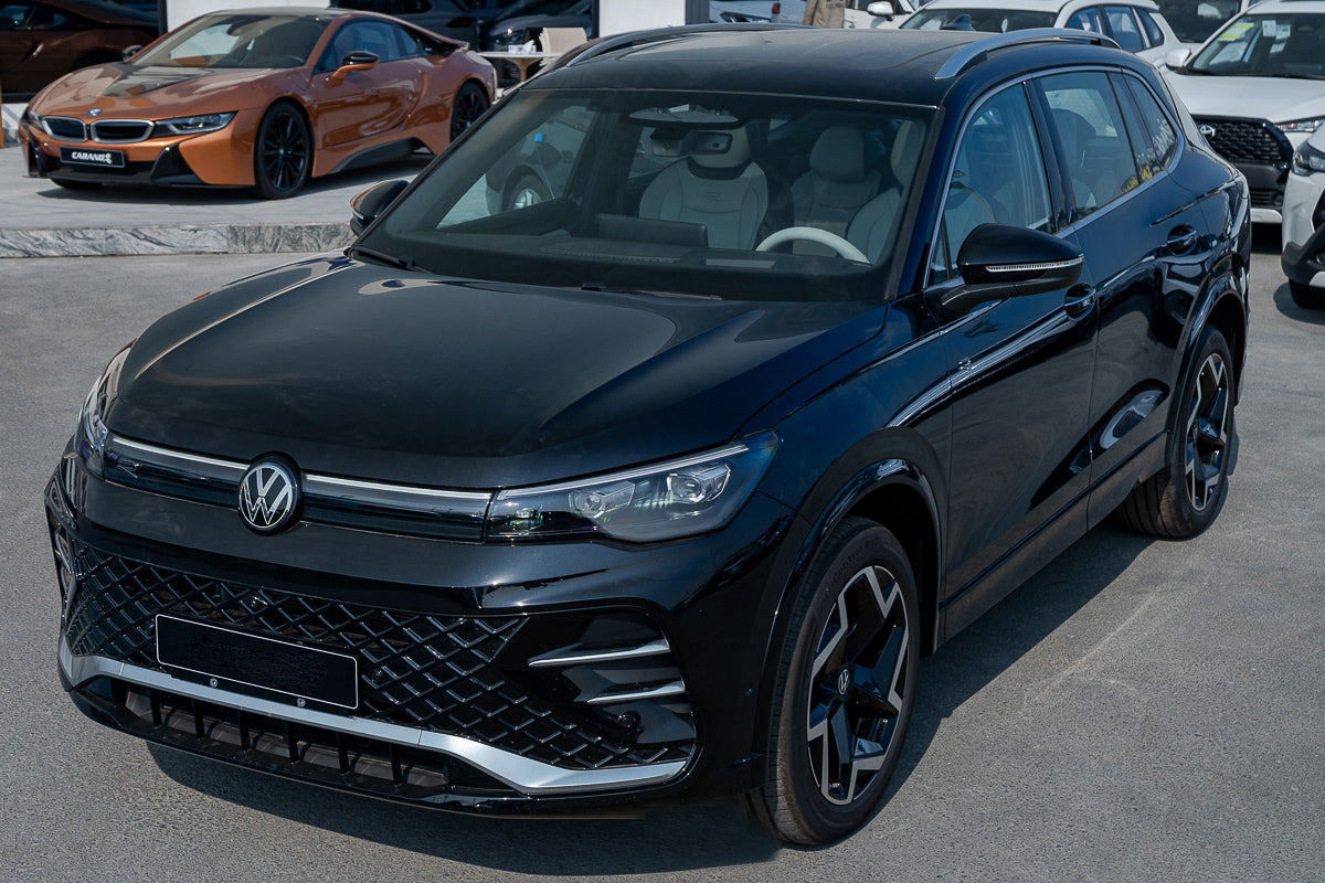 Volkswagen Tiguan L PRO 330 TSI 2WD R-Line Smart Leader 2024 Black