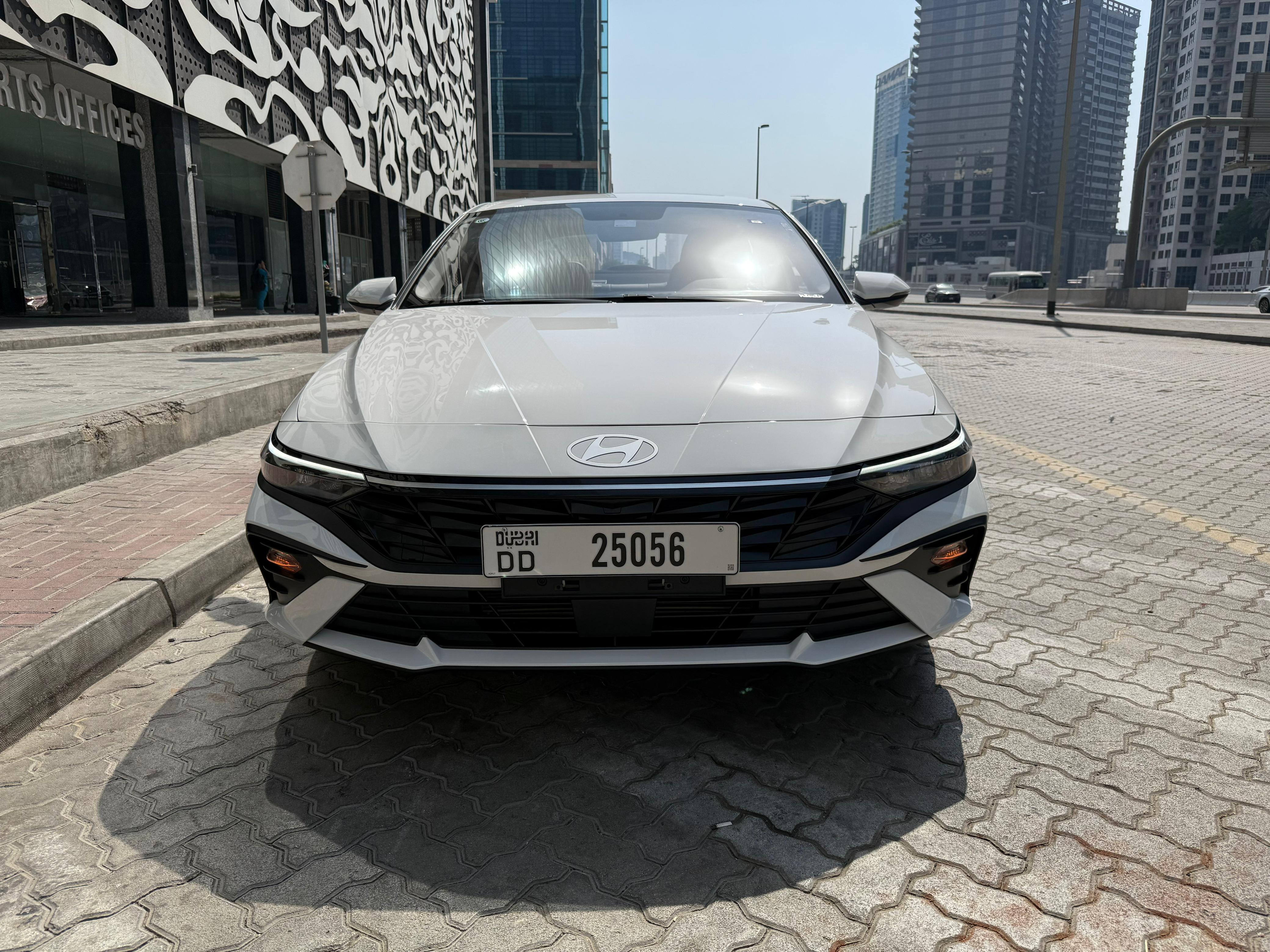 Hyundai Elantra 2025 – 1.5L Petrol