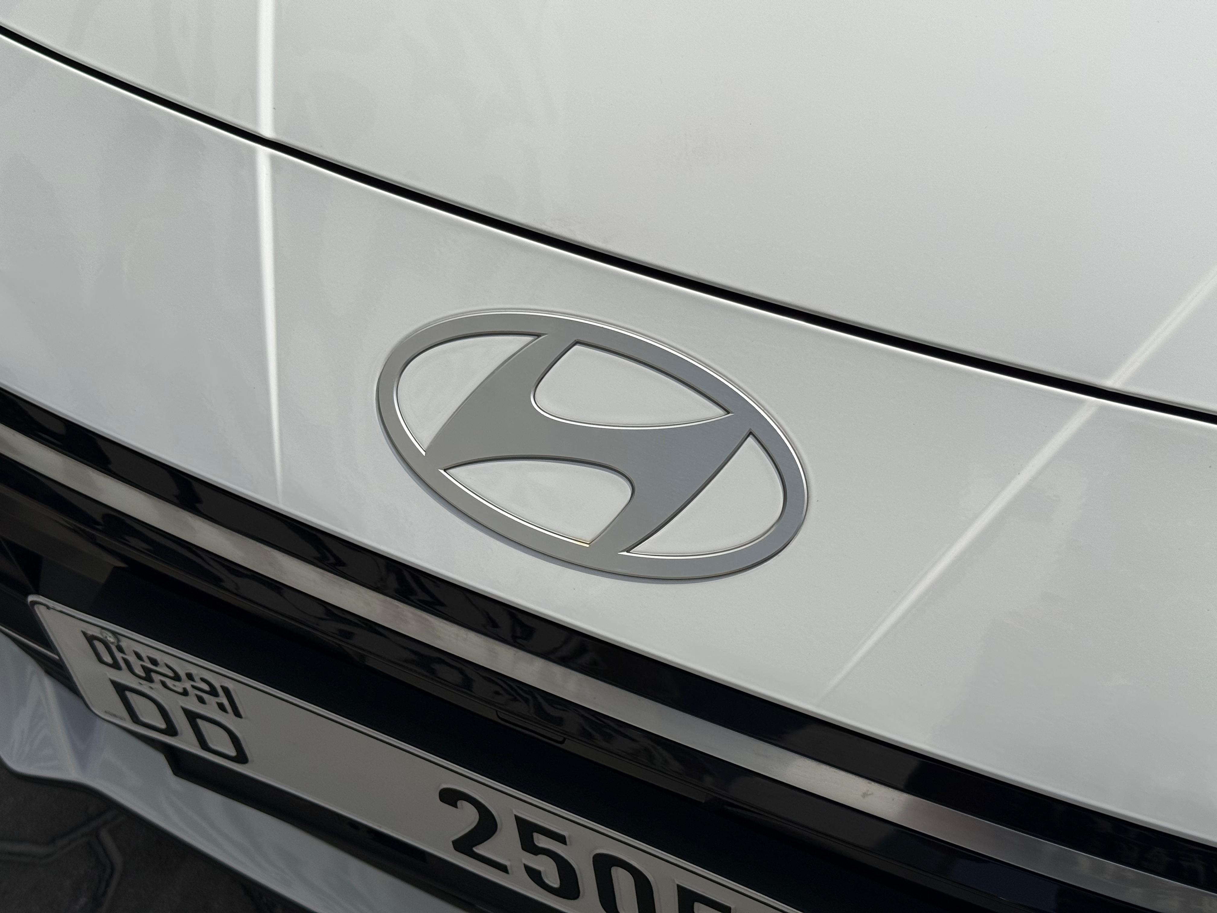 Hyundai Elantra 2025 – 1.5L Petrol