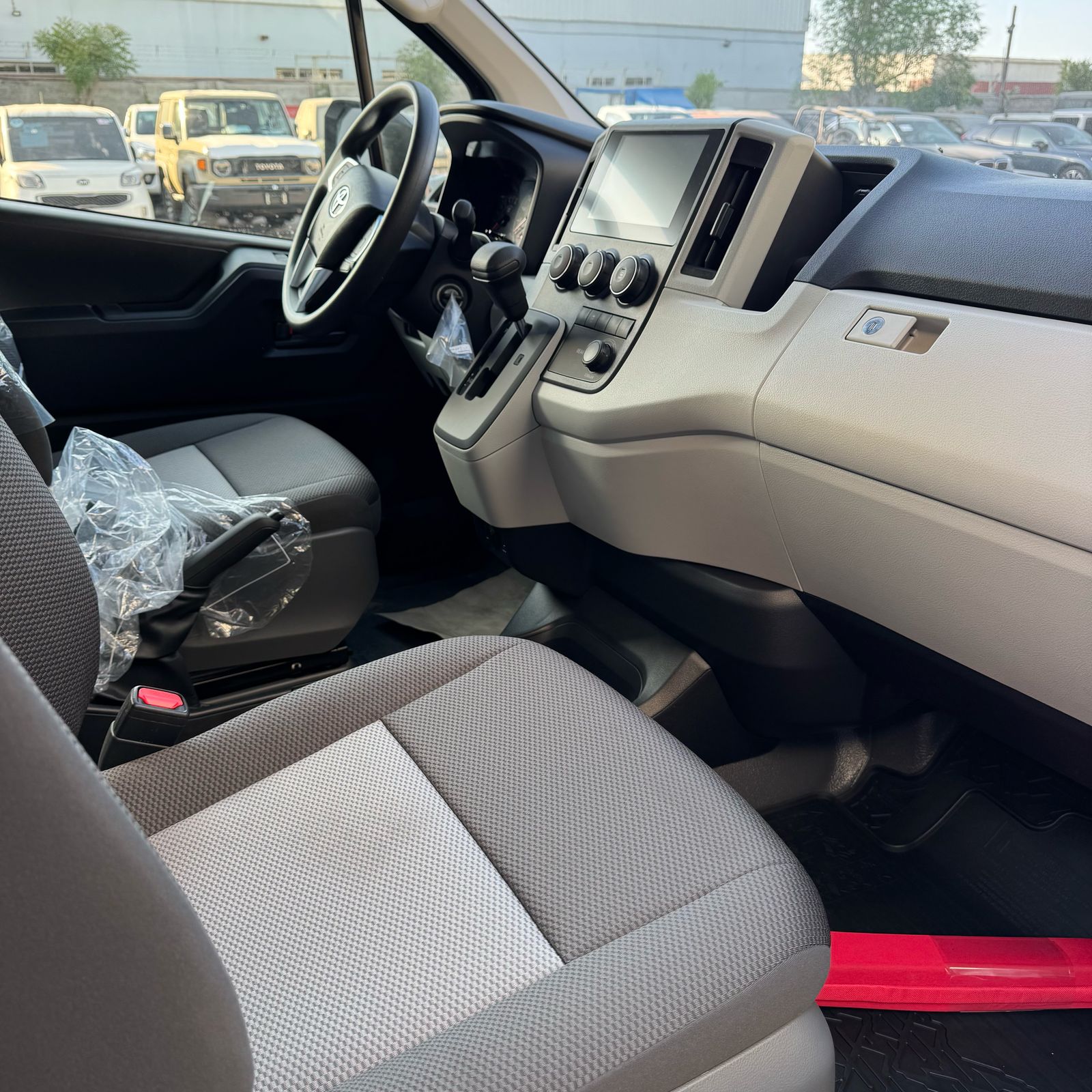 2025 Toyota Hiace 3.5L