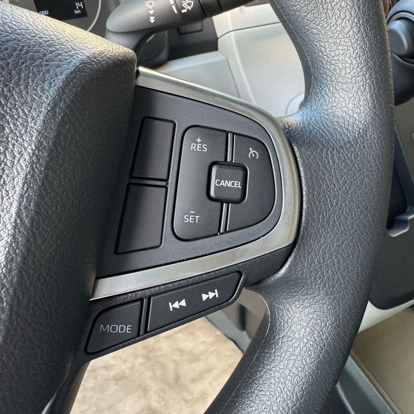 2025 Toyota Hiace 3.5L