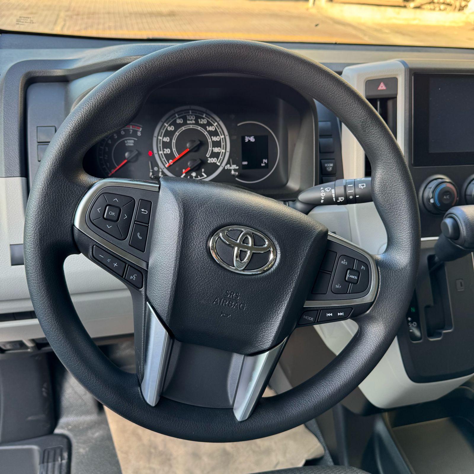 2025 Toyota Hiace 3.5L