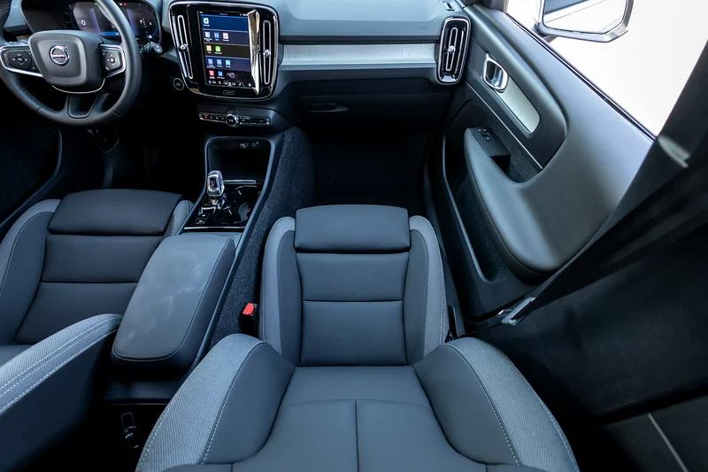 Volvo XC40 2024