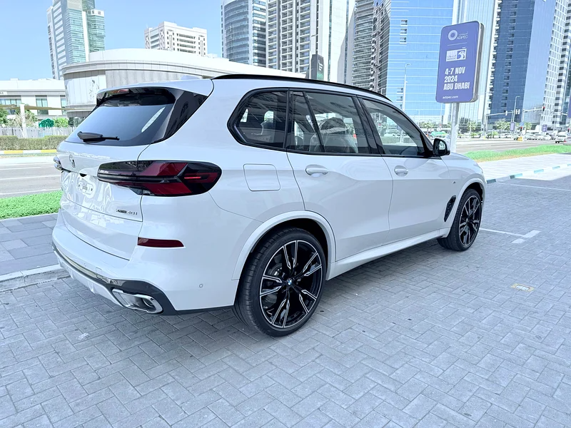 2025 BMW X5 xDrive40i M Sport