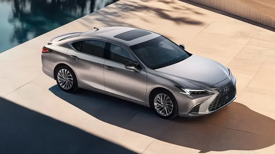 2025 Lexus ES