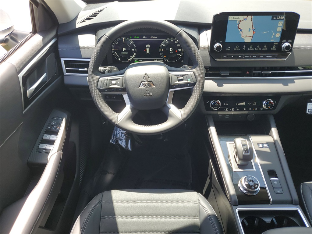 2025 Mitsubishi Outlander SE PHEV