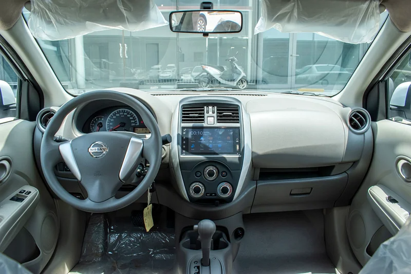 Nissan Sunny Base 2025