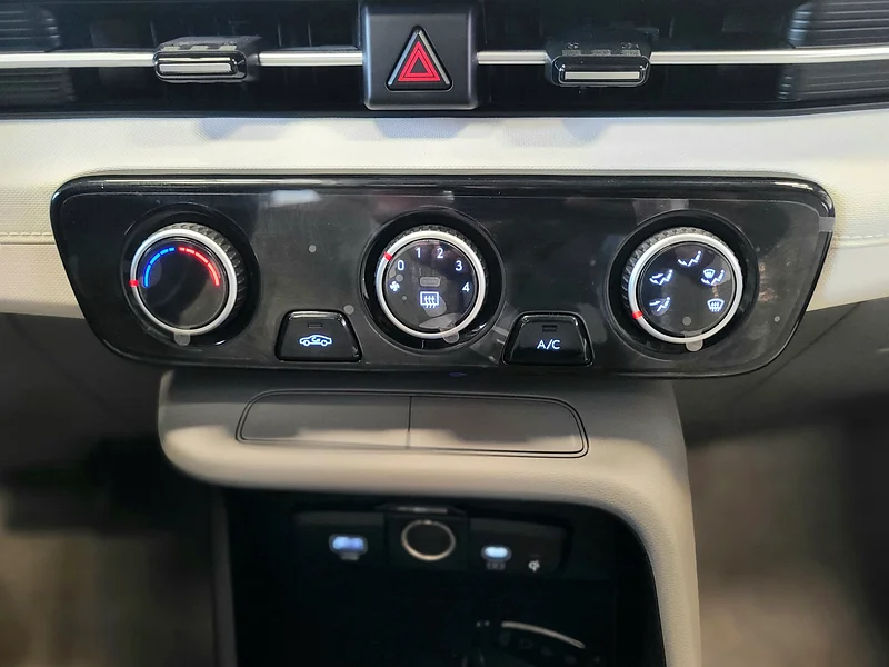 2025 Hyundai Accent Smart