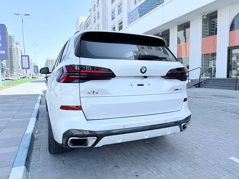 2025 BMW X5 xDrive40i M Sport