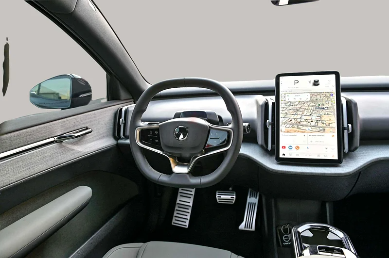 Volvo EX30 Plus 2024