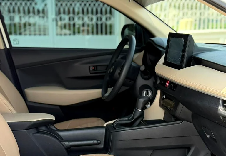2024 Toyota Yaris SE Plus