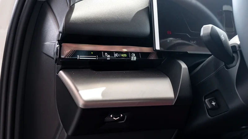 BMW 5-Series 530Li 2025
