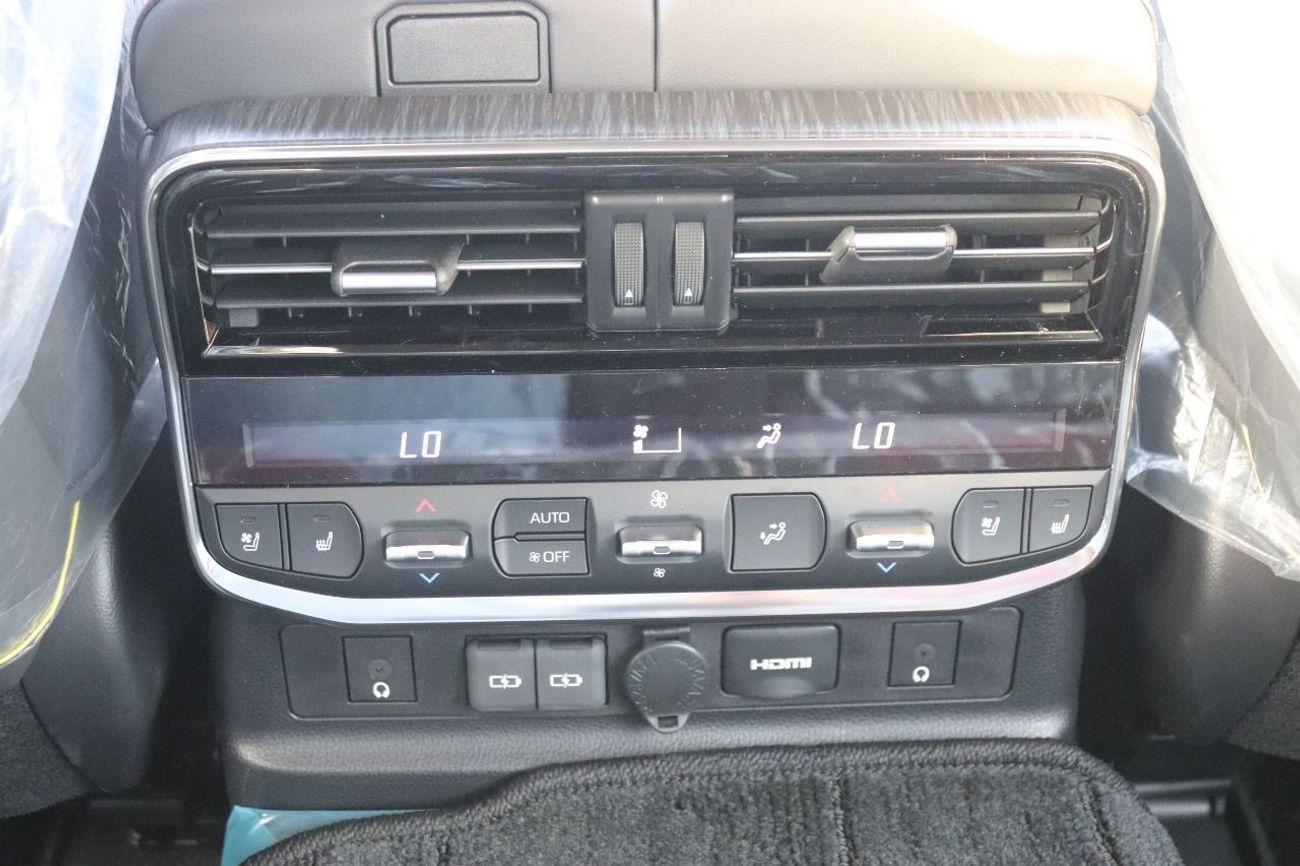 Toyota Land Cruiser VXR 3.5L