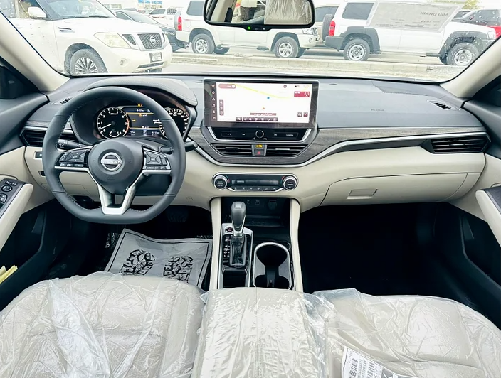 Nissan Altima SV 2025