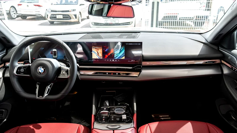 BMW 5-Series 530Li 2025