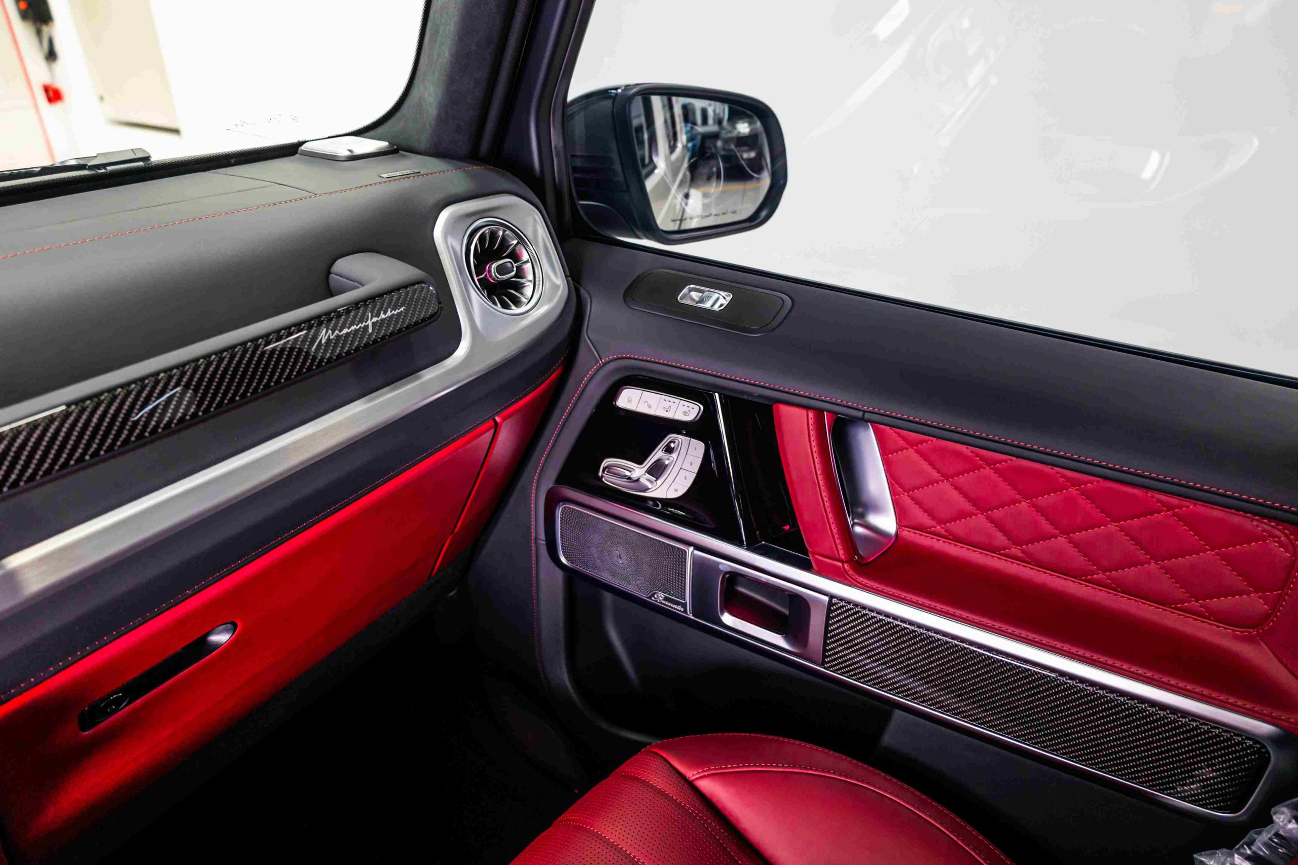 AMG G 63 interior 2025 white