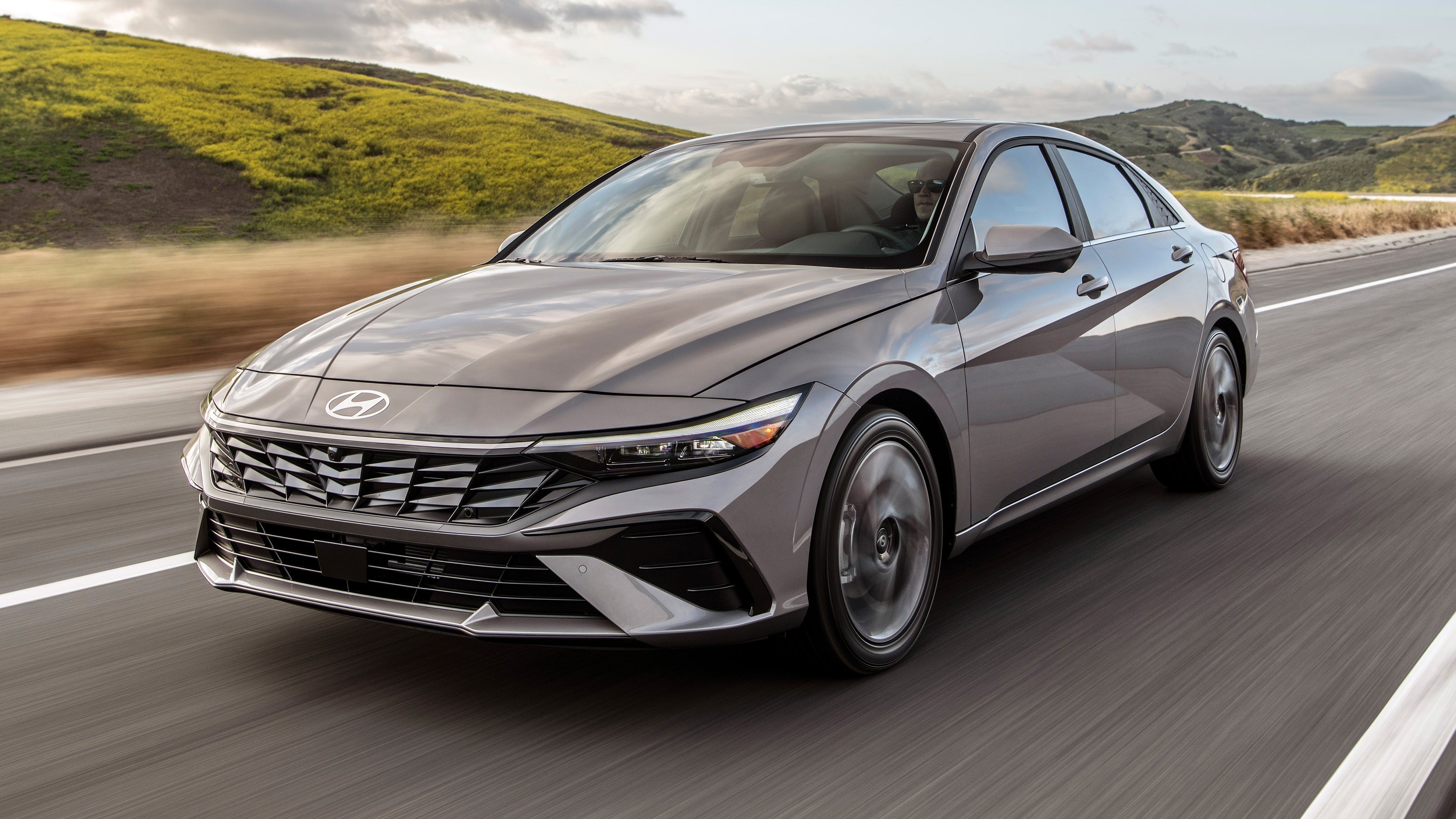 Hyundai Elantra 2025 Premium vs Elite