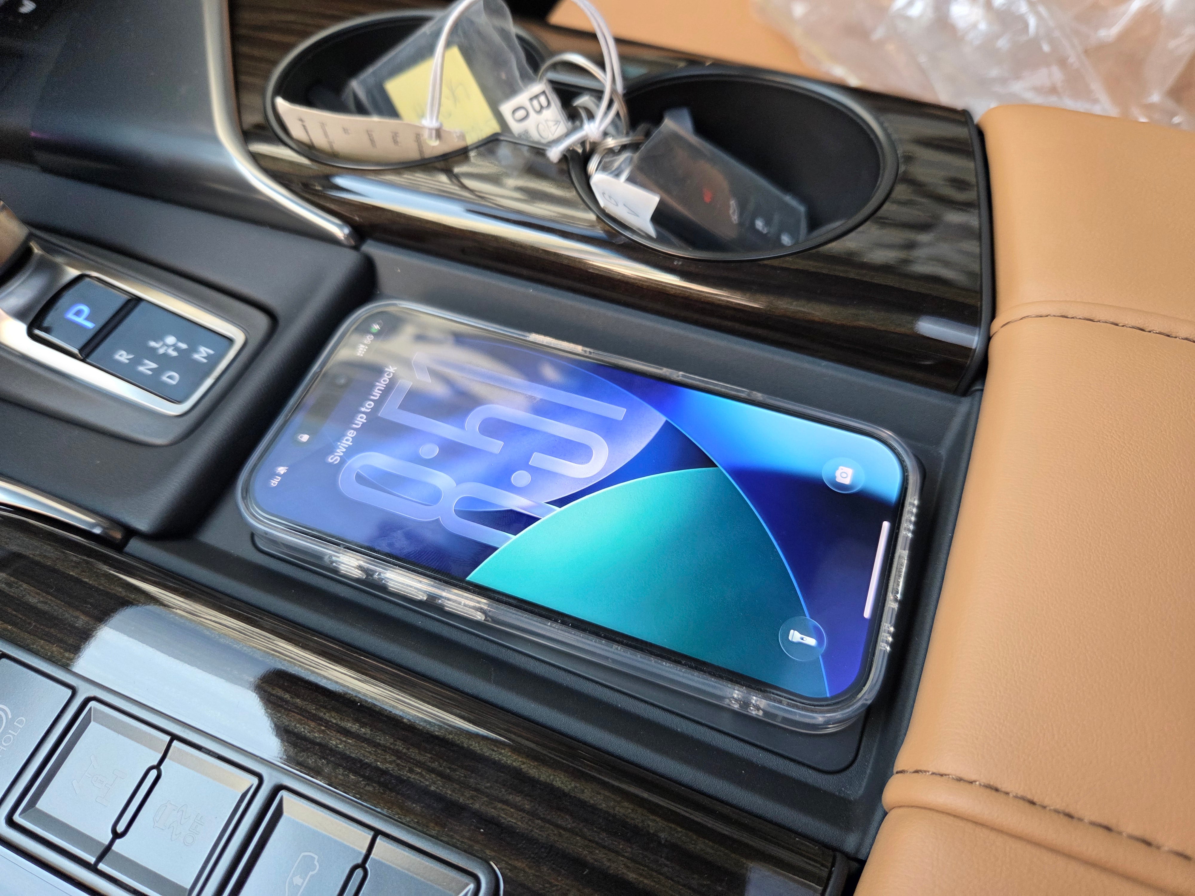 Wireless charging in cars
