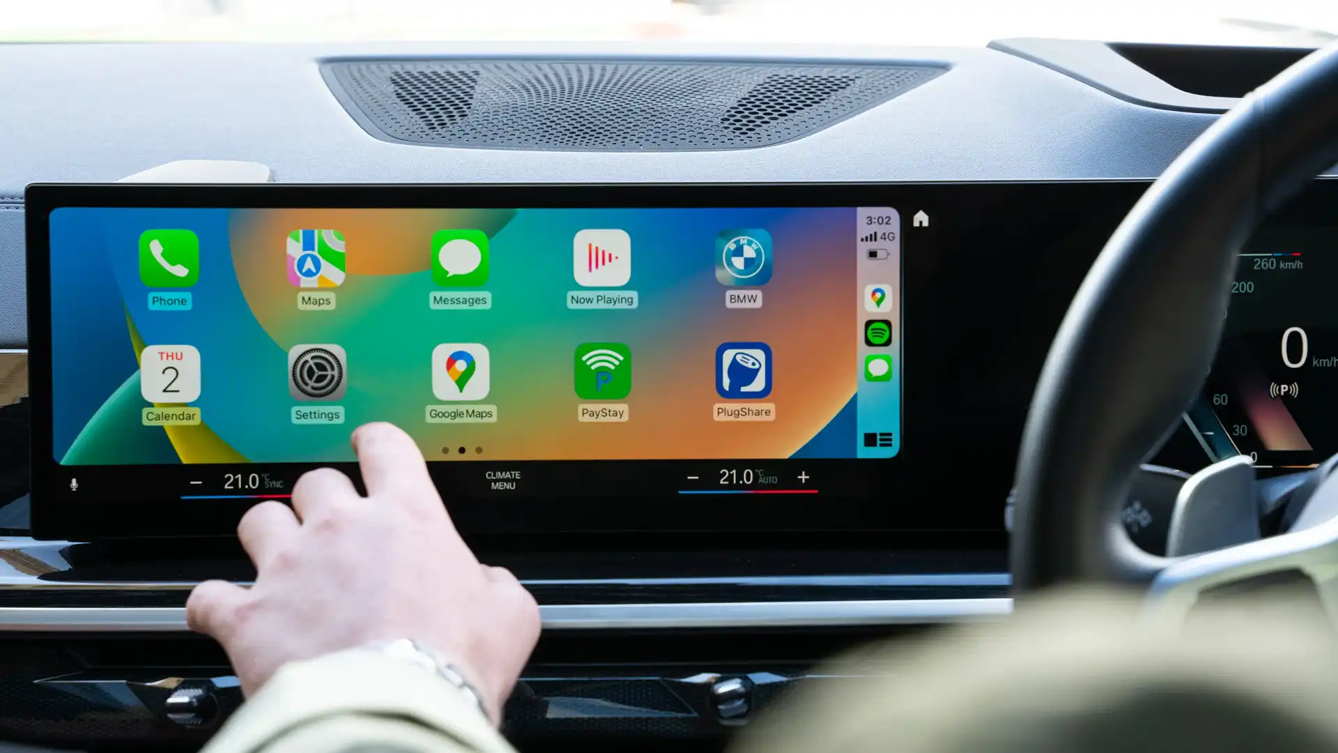 apple carplay and android auto in cars