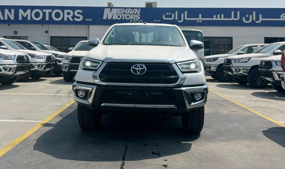 Toyota Hilux 2.7 SR5 2025 Petrol GCC – Reliable Pickup Truck