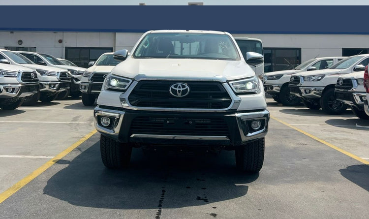 Toyota Hilux 2.7 SR5 2025 Petrol GCC – Reliable Pickup Truck